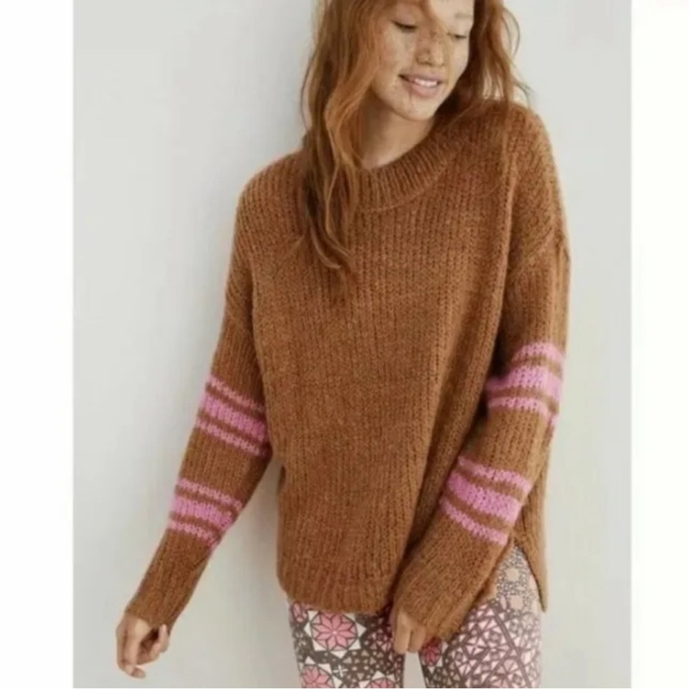 Aerie Wool Blend Chunky Knit Sweater Large Stripe Pullover Fuzzy Feels Oversized
